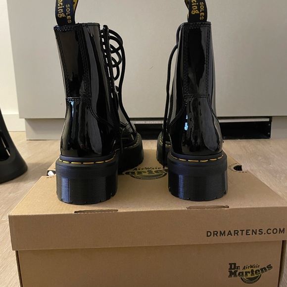 Dr. Martens Black Jadon W7 - Picture 6 of 6